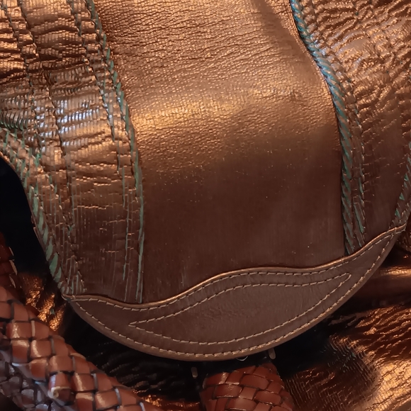 Fendi spy bag excellent condition!! - Picture 9 of 16